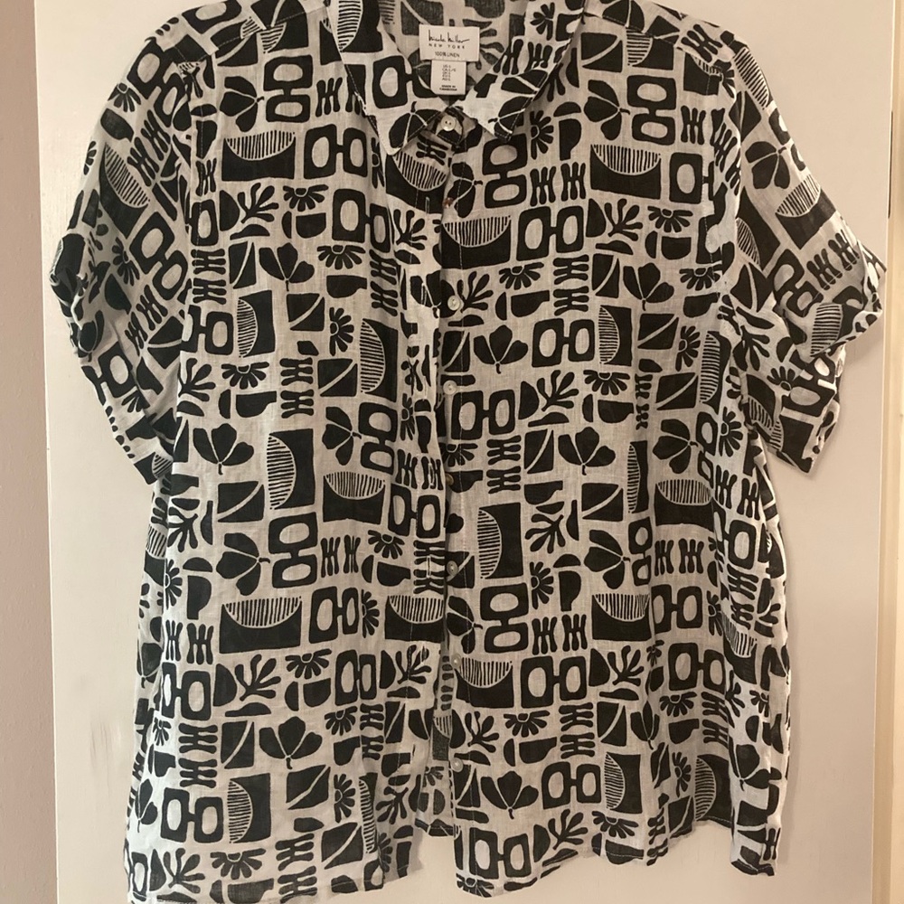 Nicole Miller Women’s Black and White Linen Shirt